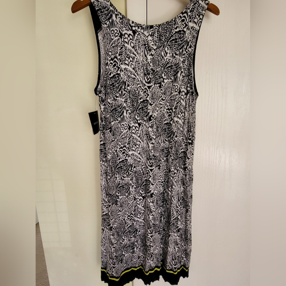 NWT Ellen Tracy Black/White Floral Dress Sleepwear Sz M - Picture 2 of 4